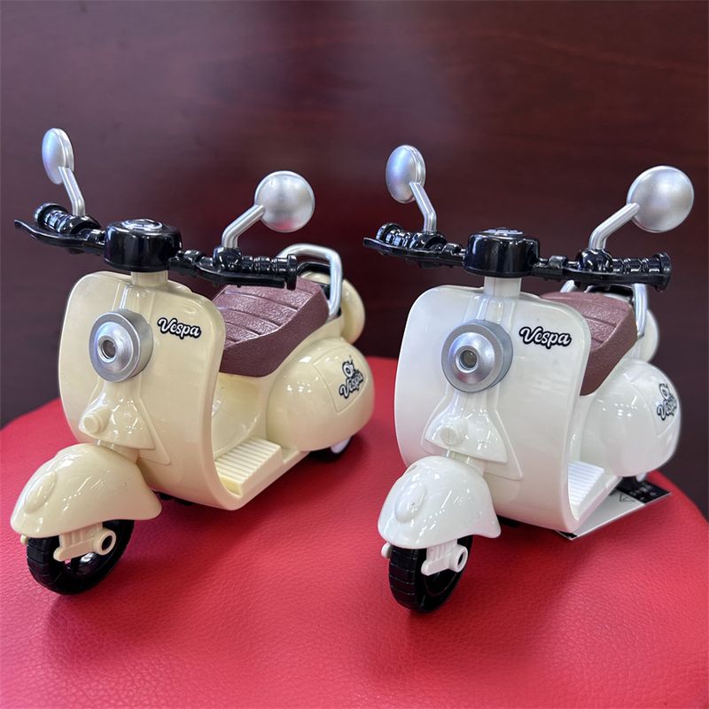 do-choi-xe-may-vespa-chay-cot-phat-nhac-1