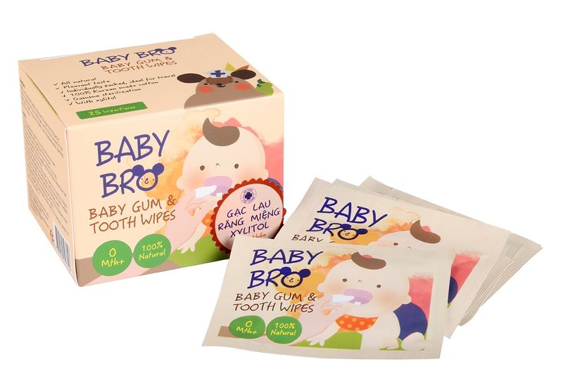 gac-ve-sinh-rang-mieng-tre-em-baby-bro