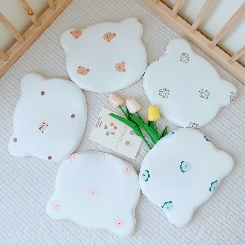 Gối cao su non lõm đầu hình gấu Monona in hình dễ thương