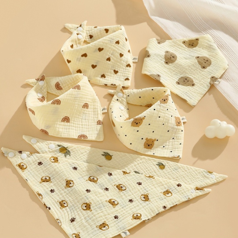 Khăn tam giác cotton 4 lớp họa tiết