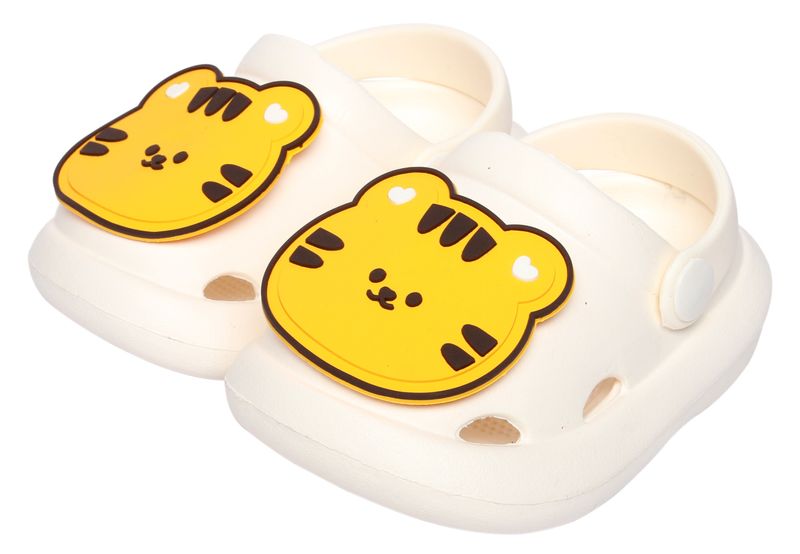 suc-nhua-eva-chong-truot-ho-vang-138969
