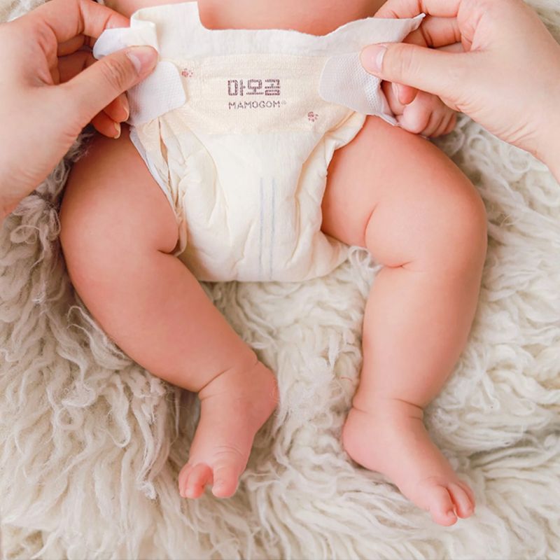 Bỉm - Tã dán sơ sinh hữu cơ Mamogom Newborn 40 miếng