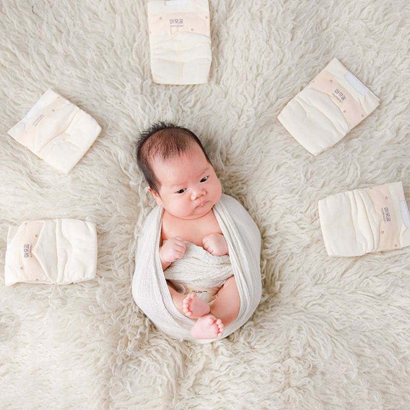 Bỉm - Tã dán sơ sinh hữu cơ Mamogom Newborn 40 miếng