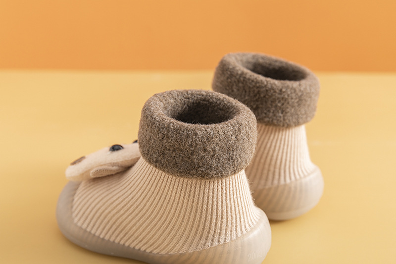 Giay-bun-co-cao-con-bo-be-134859-5