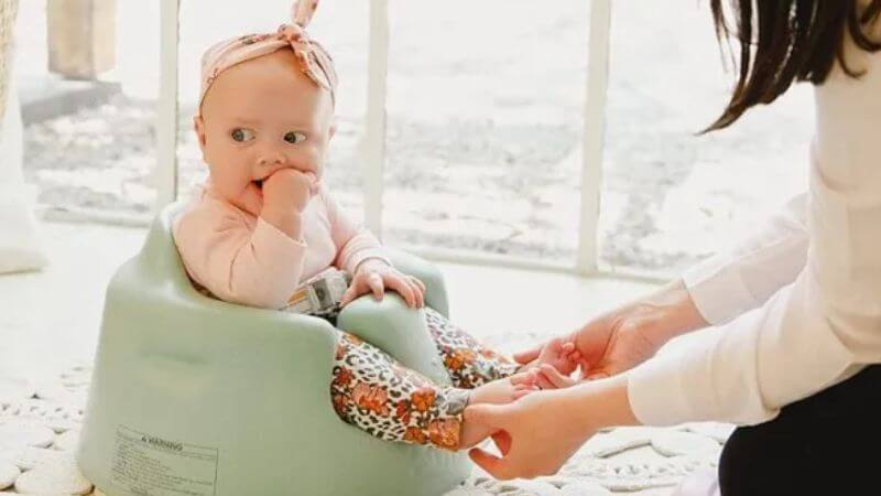 Ghế cho bé tập ngồi