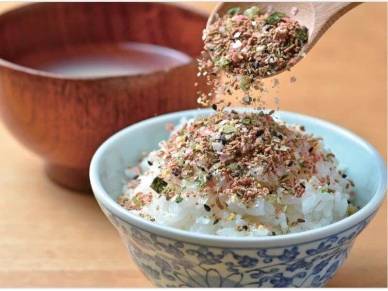 Gia vị rắc cơm bổ sung dinh dưỡng cần thiết cho bé