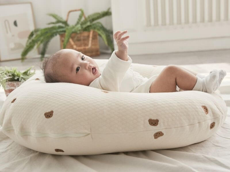 Gối chống trào ngược giúp tránh tình trạng trào ngược dạ dày cho trẻ