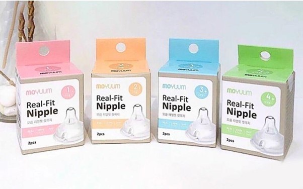 Núm ty Moyuum có nhiều size phù hợp với các giai đoạn phát triển của bé