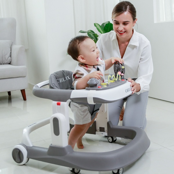xe tập đi cho bé