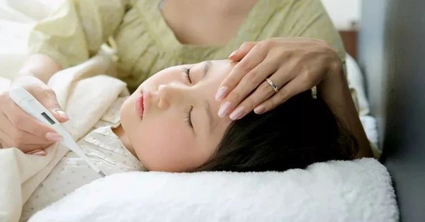 Nên đo nhiệt độ cho bé thường xuyên