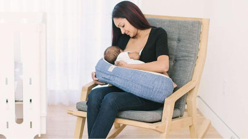 Lý do mẹ nên mua ghế thư giãn khi mang bầu