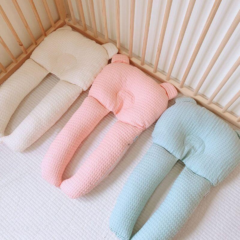 Đồ ngủ và giường cũi cho bé