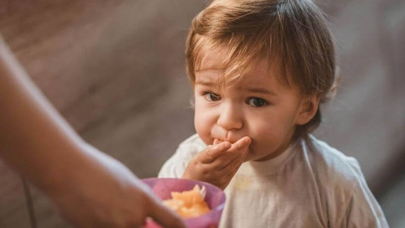 Ruốc cá hồi giúp bé hạn chế các bệnh về xương