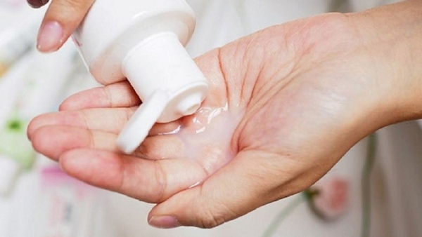  Dung dịch vệ sinh phụ nữ bác sĩ khuyên dùng làm sạch nhẹ nhàng