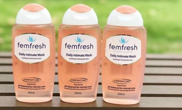  Dung dịch vệ sinh phụ nữ femfresh lành tính, dịu nhẹ