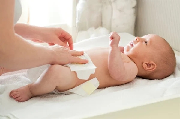 ​  Dấu hiệu tăng size bỉm cho bé