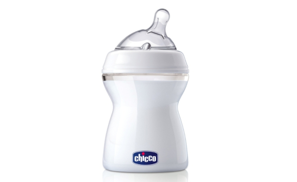  Bình sữa Chicco núm nghiêng