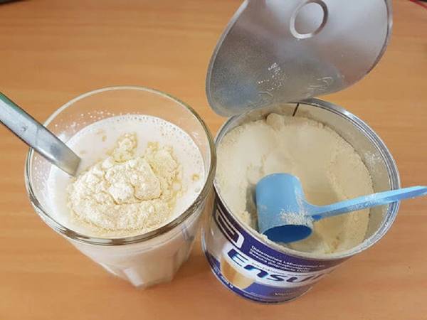 Cách pha sữa Ensure dạng bột