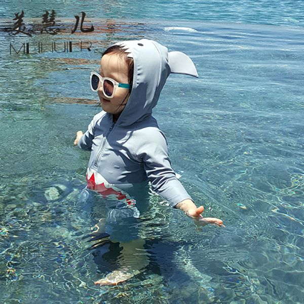 Đồ bơi trẻ em liền thân kèm mũ hình cá mập đáng yêu cho bé