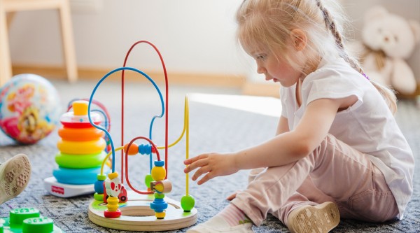Chọn các loại đồ chơi được làm từ chất liệu an toàn