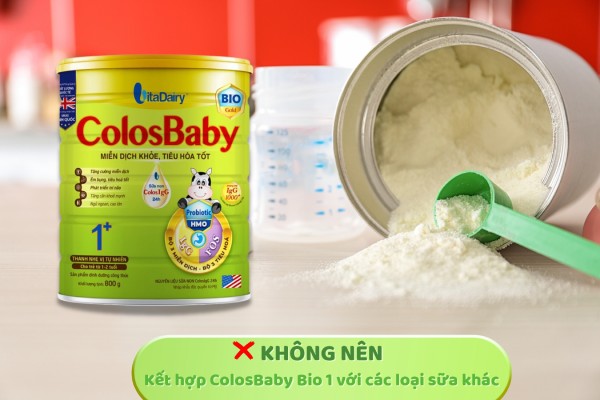 Không nên kết hợp 2 loại sữa công thức cho trẻ